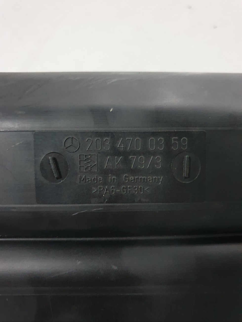 벤츠 w203 canister(캐니스터,에바필터) 판매합니다. > 수입차중고부품 자동차부품 내부품 팔기 수입차중고부품 자동차중고부품전문 메딕카 OEM,신품,중고 재생