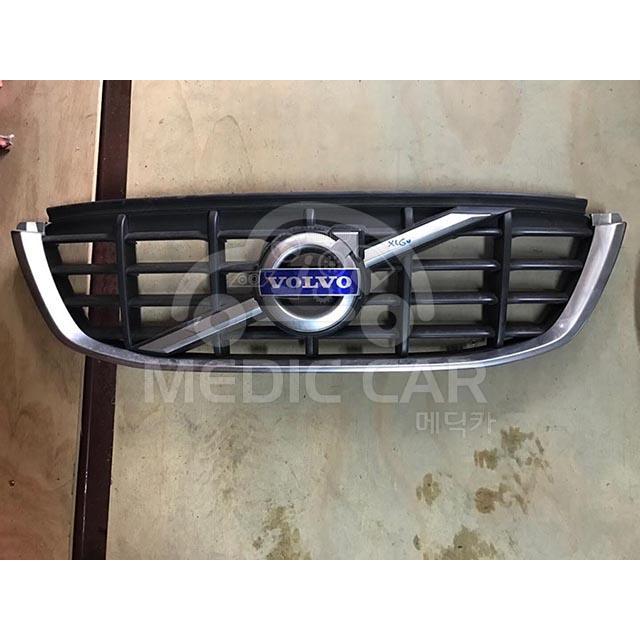 볼보 XC60 그릴 30764556 > XC60[1세대][08~17] | 수입차중고부품 자동차중고부품 메딕카 OEM,신품,중고 ...